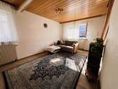 Wohnzimmer - 4 Zimmer Doppelhaushälfte in Stuttgart