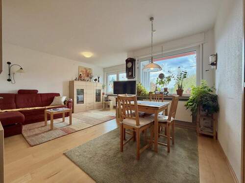 Wohn-/ Esszimmer - Etagenwohnung mit 85,10 m² in Heusenstamm zum Kaufen