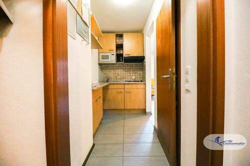 Diele - 2 Zimmer Etagenwohnung zum Kaufen in Aschau im Chiemgau / Hintergschwendt
