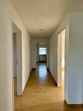 Bild 4 - Etagenwohnung mit 98,00 m&sup2; in Saarbrücken zur Miete