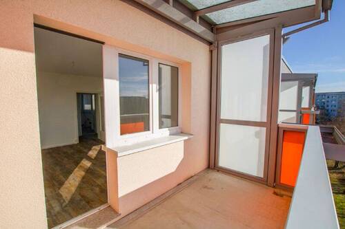 Balkon - Etagenwohnung mit 60,90 m² in Halle (Saale) zur Miete