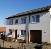 Großes Wohnhaus in HallgartenPfalz