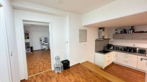 Diele - Etagenwohnung mit 106,00 m² in Baden-Baden zum Kaufen