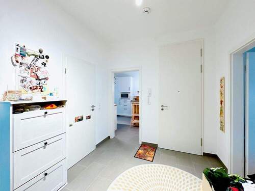Eingangsdiele - 4 Zimmer Etagenwohnung zur Miete in Bielefeld