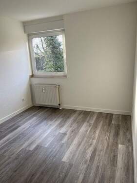 Schlafzimmer Blick zum Fenster - 
