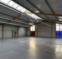 Lagerhalle mit Büro in Kitzingen