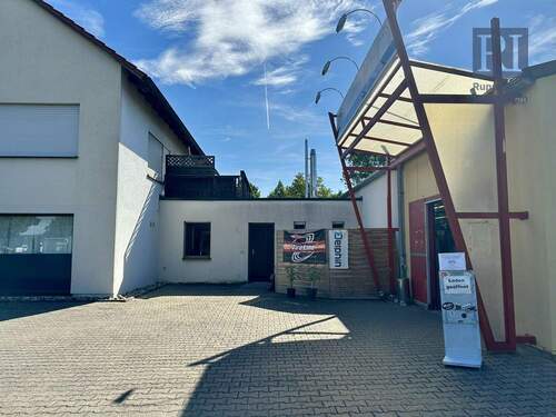 Eingangsbereich Büro und Verkaufsfläche - 