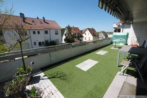 Balkon- und Terrassenbereich Blick nach Westen - 6 Zimmer Einfamilienhaus in Remseck
