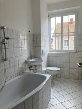 Badezimmer - Frisch saniert! 3 Zimmer in Roßlau!