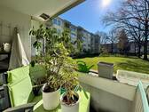 Ausblick von der Loggia - Etagenwohnung mit 70,00 m² in Laatzen zum Kaufen