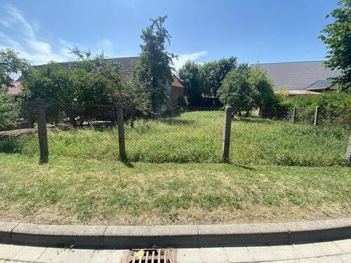 Straßenansicht Garten - 