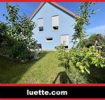 freist. EFH, 2 Garagen, EBK, Wärmepumpe, EBK, in ruhiger Sackgassenlage - Görwihl