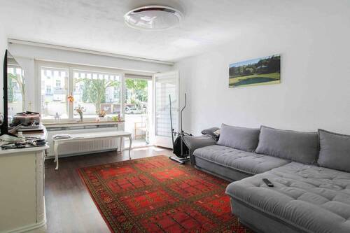 Wohnzimmer - 3 Zimmer Etagenwohnung zum Kaufen in Mönchengladbach