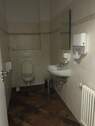 Geräumiges WC mit Waschbecken - Gewerbeobjekt (Büro, Produktion, Verkauf) in Brandenburg - Neustadt zur Miete