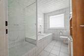 Badezimmer - Gegenansicht 2.jpg - 