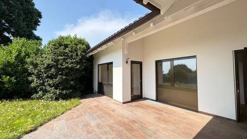 Terrasse - 8 Zimmer Einfamilienhaus zum Kaufen in Baden-Baden