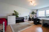 Wohnzimmer - Mitten im Univiertel - Schöne vermietete 3 Zi. Whg. inkl. Tiefgaragenstellplatz