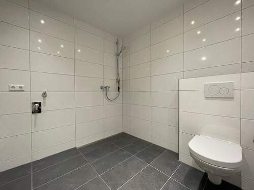 Bad (3) - Etagenwohnung mit 87,00 m&sup2; in Bietigheim zur Miete