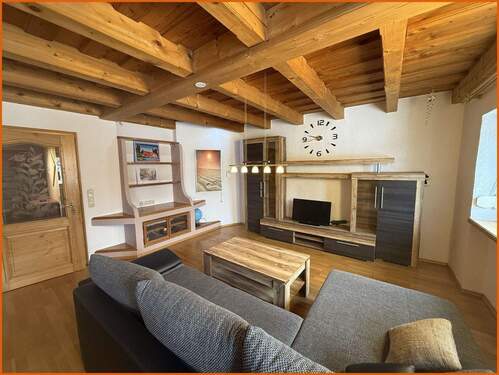 Maisonette Wohnung - 1 Zimmer Mehrfamilienhaus, Wohnhaus in Lindberg