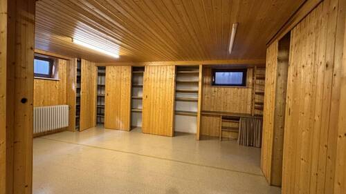 Keller 2 mit Stauraum - 