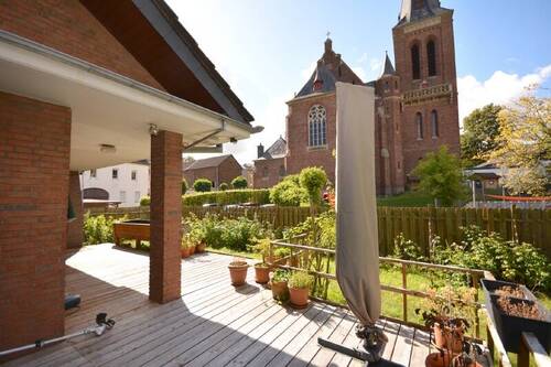 Terrasse - 5 Zimmer Mehrfamilienhaus, Wohnhaus in Bornheim
