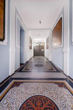 Durchgang zum Innenhof - 