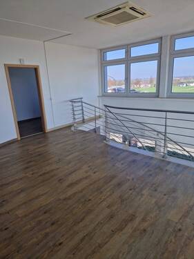 IMG-20250327-WA0002 (1).jpg - 3 Zimmer Büro in Lübbecke