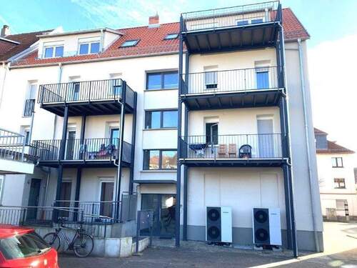 Ansicht Hof - 4 Zimmer Etagenwohnung zur Miete in Fulda