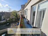 Großer sonniger Balkon - 3-Zimmer-Wohnung in zentraler Lage von Bremerhaven, großer Balkon +2 Stellplätze im Innenhof möglich