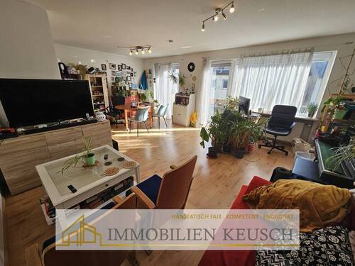 Wohn- und Esszimmer - 3 Zimmer Etagenwohnung zum Kaufen in Bremerhaven