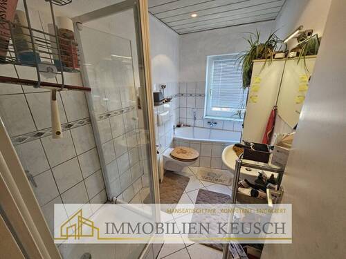 Dusch- und Wannenbad - 