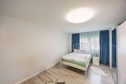 Schlafzimmer - 3 Zimmer Etagenwohnung zum Kaufen in Möglingen