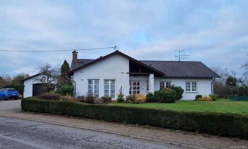 Bild 1 - Außergewöhnliches Einfamilienhaus in traumhafter Lage für Grundstücksliebhaber zu vermieten