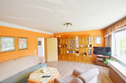 großzügiger Wohnbereich - 5 Zimmer Einfamilienhaus in Trinwillershagen