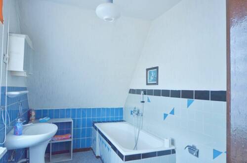 Wannenbad Dachgeschoss - 