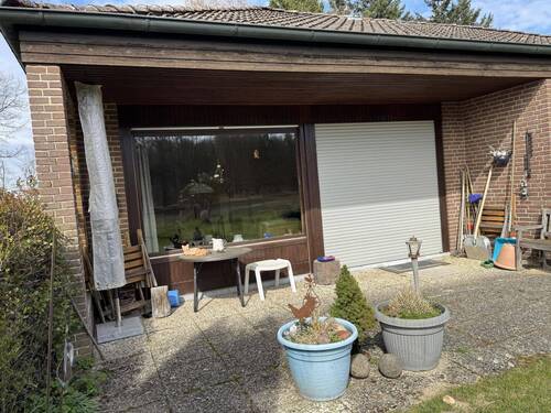 teilüberdachte Terrasse - Bungalow mit 113,90 m&sup2; in Ebstorf zum Kaufen