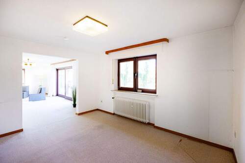 Wohn-/Esszimmer - 