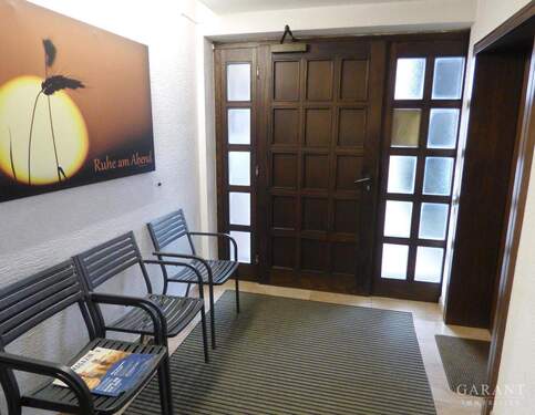 Vorraum Eingang - Büro in Trippstadt