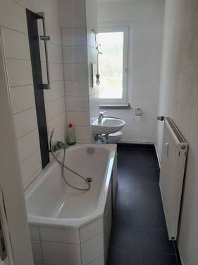 Wannenbad - Etagenwohnung mit 46,70 m&sup2; in Naumburg (Saale) zur Miete