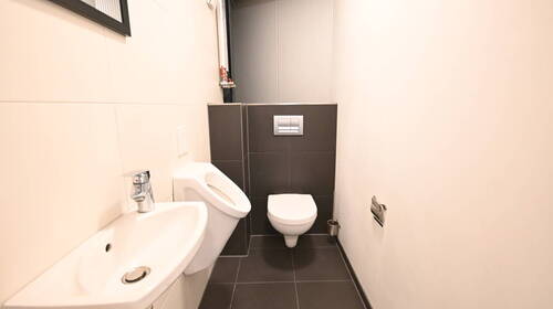 WC neben Sozialraum - 