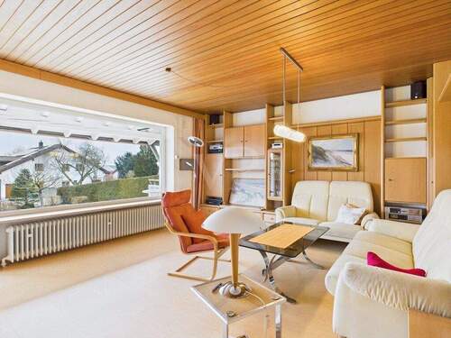 Wohnen/Essen - Einfamilienhaus mit 100,60 m&sup2; in Kösching zum Kaufen