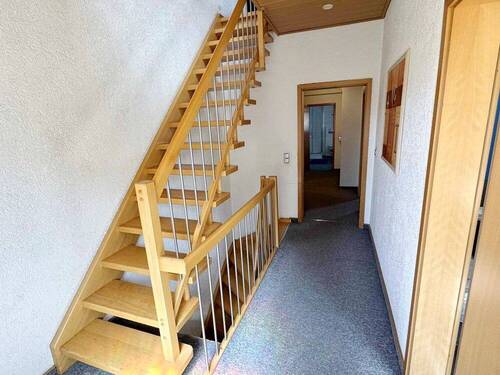 Obergeschoss Zugang Dachgeschoss - 