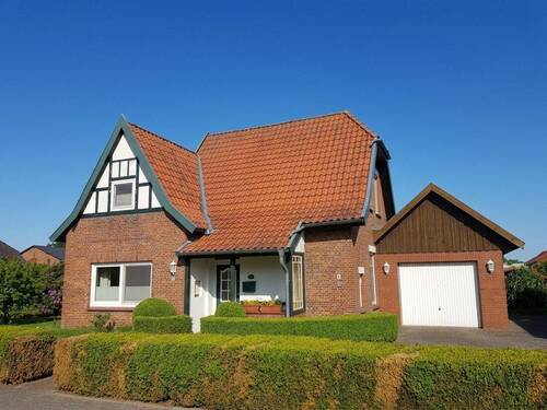 Aussenansicht - Wilkommen im echten Norden - 279.000,00&nbsp;EUR Kaufpreis, ca.&nbsp; 128,00&nbsp;m&sup2;&nbsp;Wohnfl&auml;che