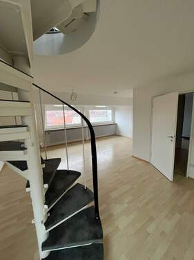 Wohnraum - Etagenwohnung mit 96,00 m² in Nürnberg zur Miete