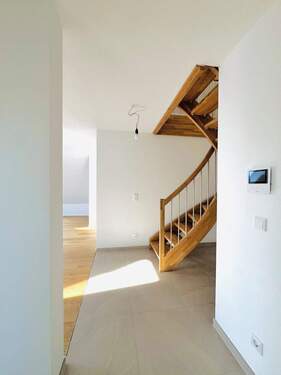 Flur_Eingang - 3 Zimmer Einfamilienhaus zum Kaufen in München