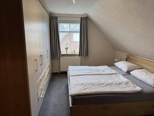 Zimmer 2 Dachgeschoss - 