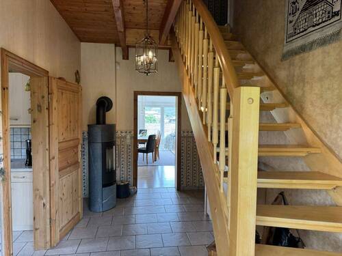 Eingangsbereich und Flur - 6 Zimmer Einfamilienhaus zum Kaufen in Burg (Dithmarschen)