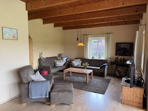 Wohn- und Esszimmer mit Wintergarten - 