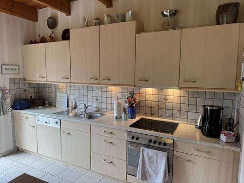 Küche mit Terrassenzugang - 