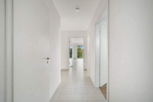 Flur - Etagenwohnung mit 71,80 m&sup2; in Grevenbroich zum Kaufen